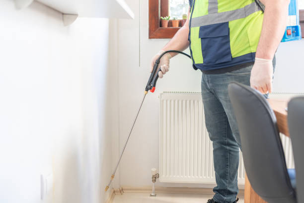 Best Cockroach Control Services  in Leetonia, OH